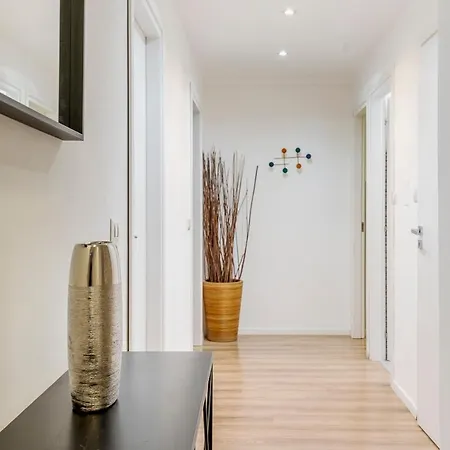 Apartment Luxury 4 Bedrooms Close To Duomo *