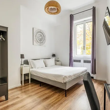 Luxury 4 Bedrooms Close To Duomo Milan