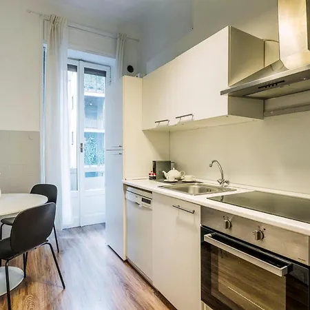 Apartment Luxury 4 Bedrooms Close To Duomo *