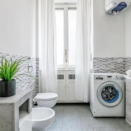 Lägenhet Luxury 4 Bedrooms Close To Duomo Milano