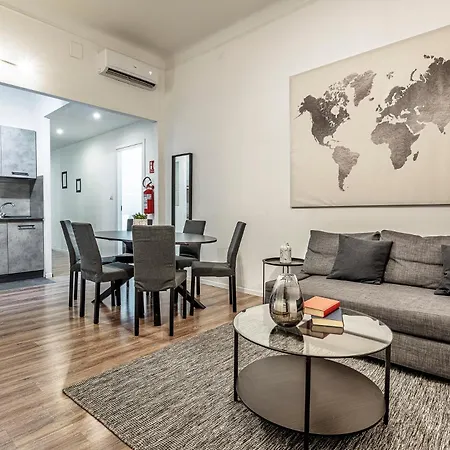 Lägenhet Luxury 4 Bedrooms Close To Duomo Milano